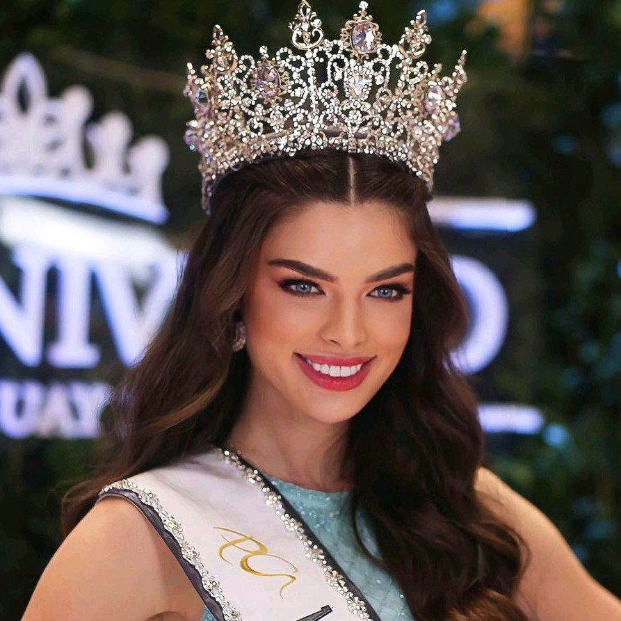 Nadia Ferreira 🇻🇳 beautyqueenkd