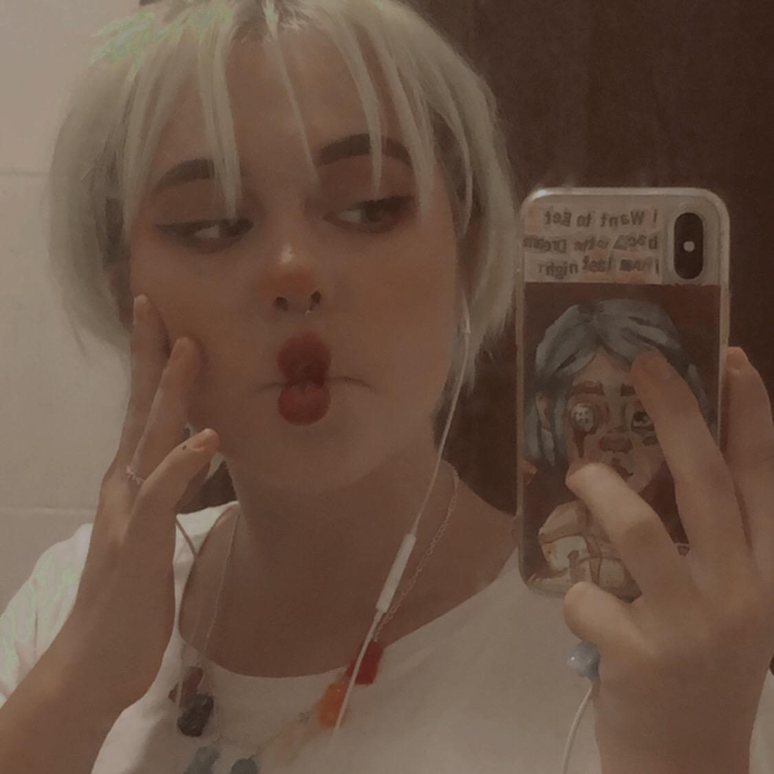 ✧*:.｡zhenya｡.:*✧ _.daxyka._