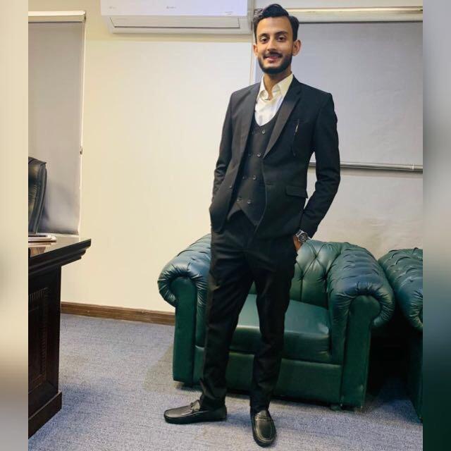 Waqareeeee🧸👅 waqaraly