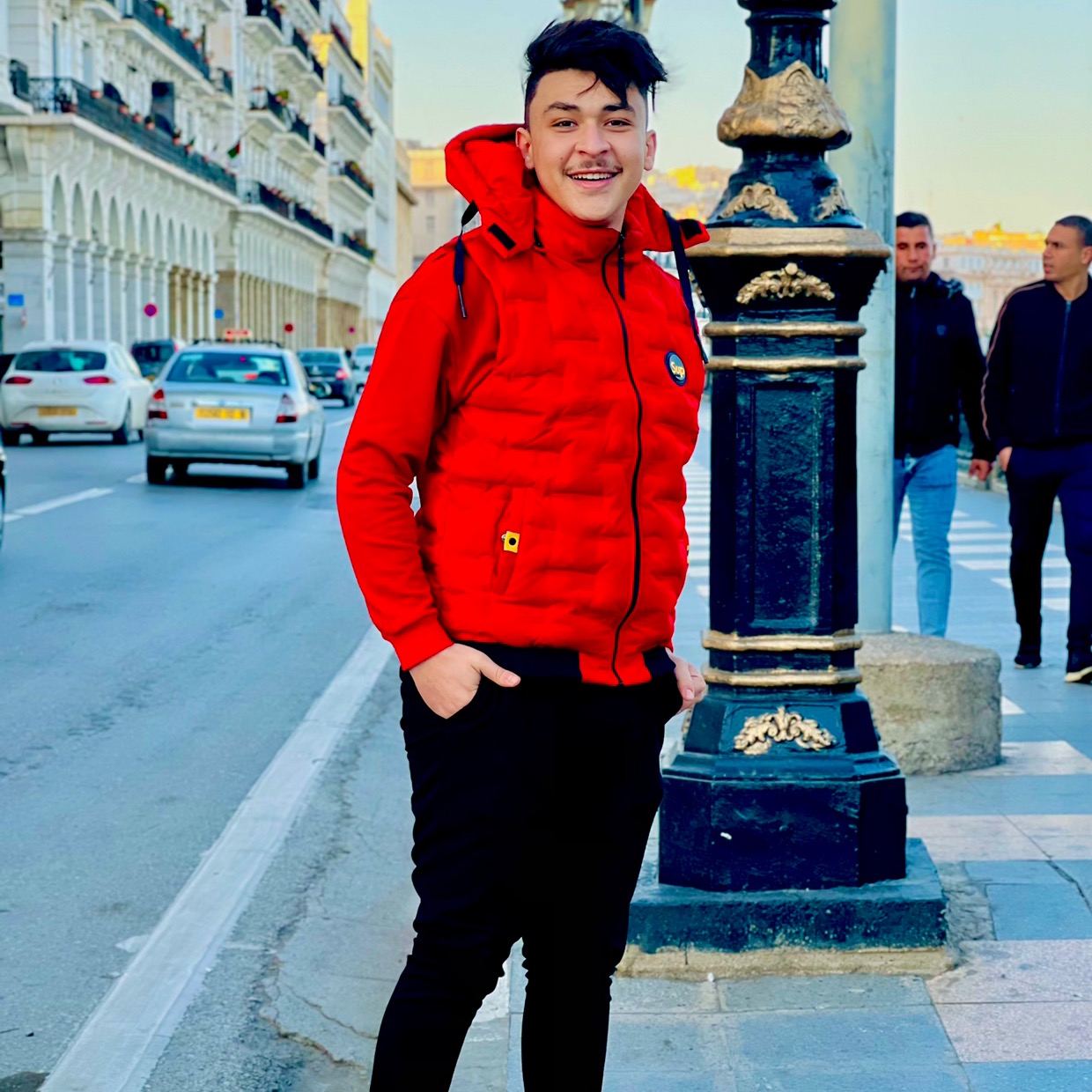 👻مروان ٱلبآتني🇩🇿 mdrr05