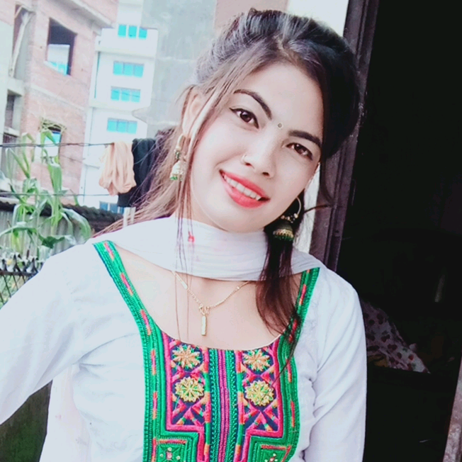 Alexoyaa Sen Thakuri alexoyaasenthakur