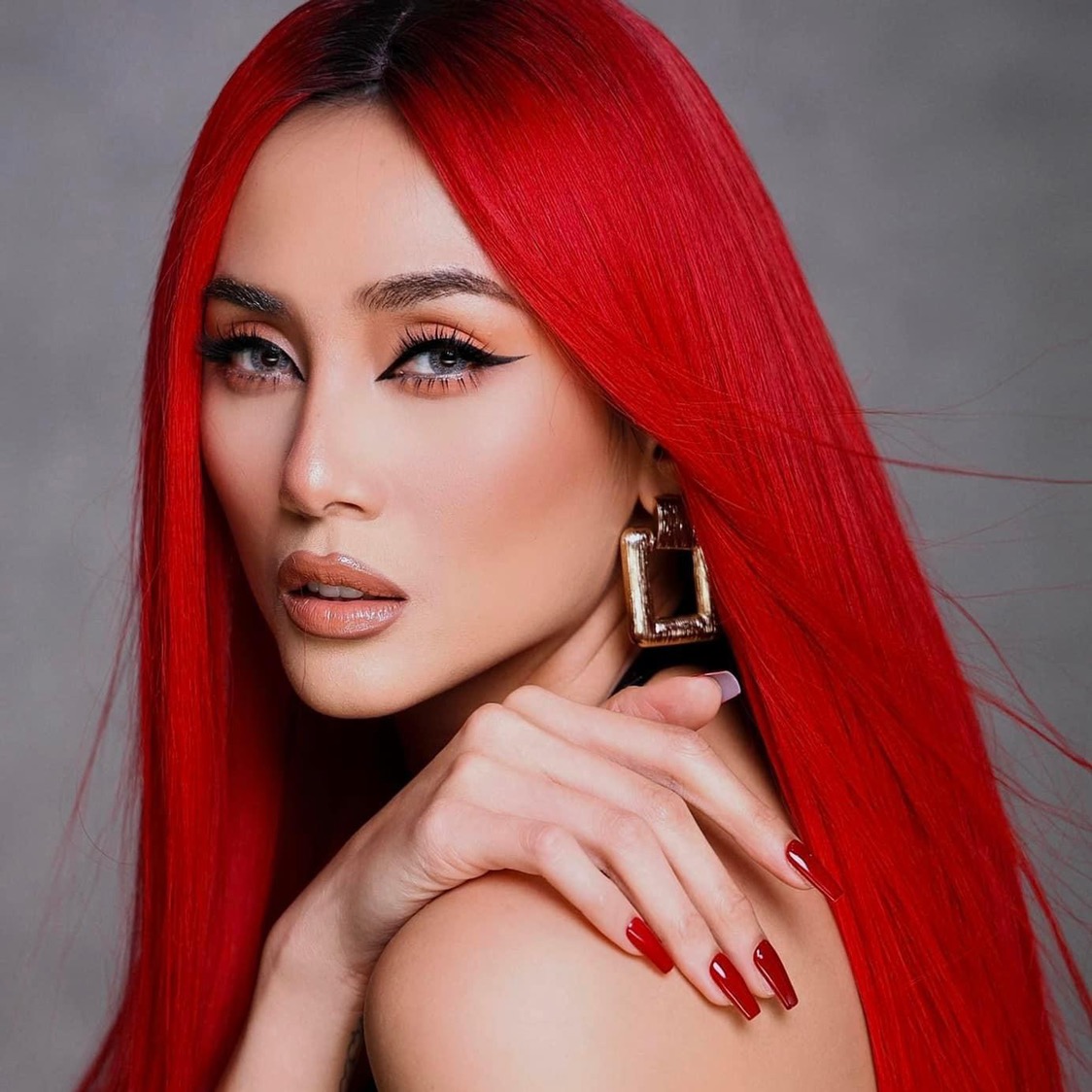 VÕ HOÀNG YẾN vivianhoang209