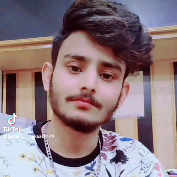 Sialkoti Malik 👈 malik____akaash149