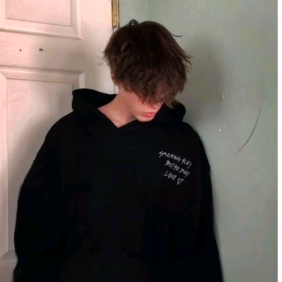 𝑨𝑴𝑬𝑹 ryv.m