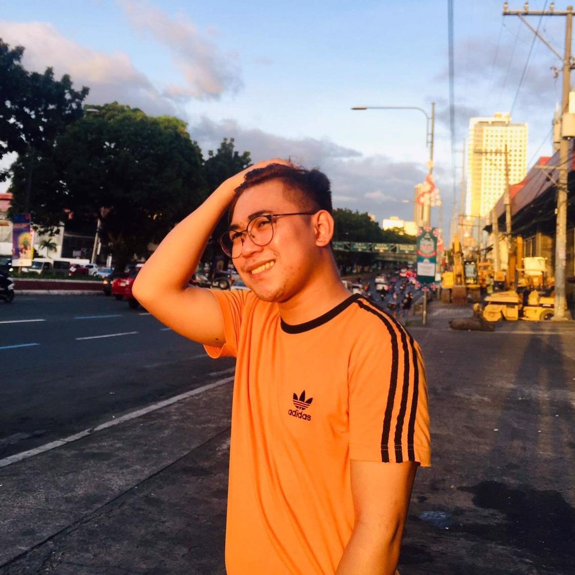 Jake Lalaguna🏳️‍🌈 ekajallinepsealiv