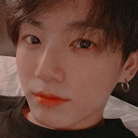 obsessed with k-pop🔮 ii_giig