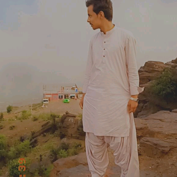 Waqas Lodhi waqaslodhi04
