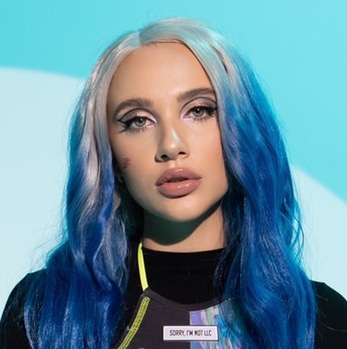 КОРОЛЕВА 🧜‍♀️ miaboyka