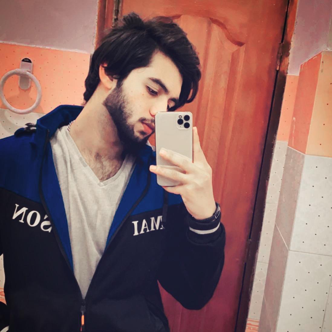 Azzyyy azzyyy1100
