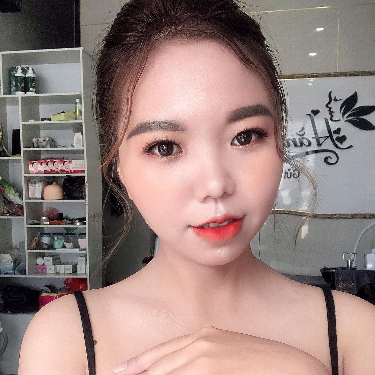 Thu Hằng thuhang071995