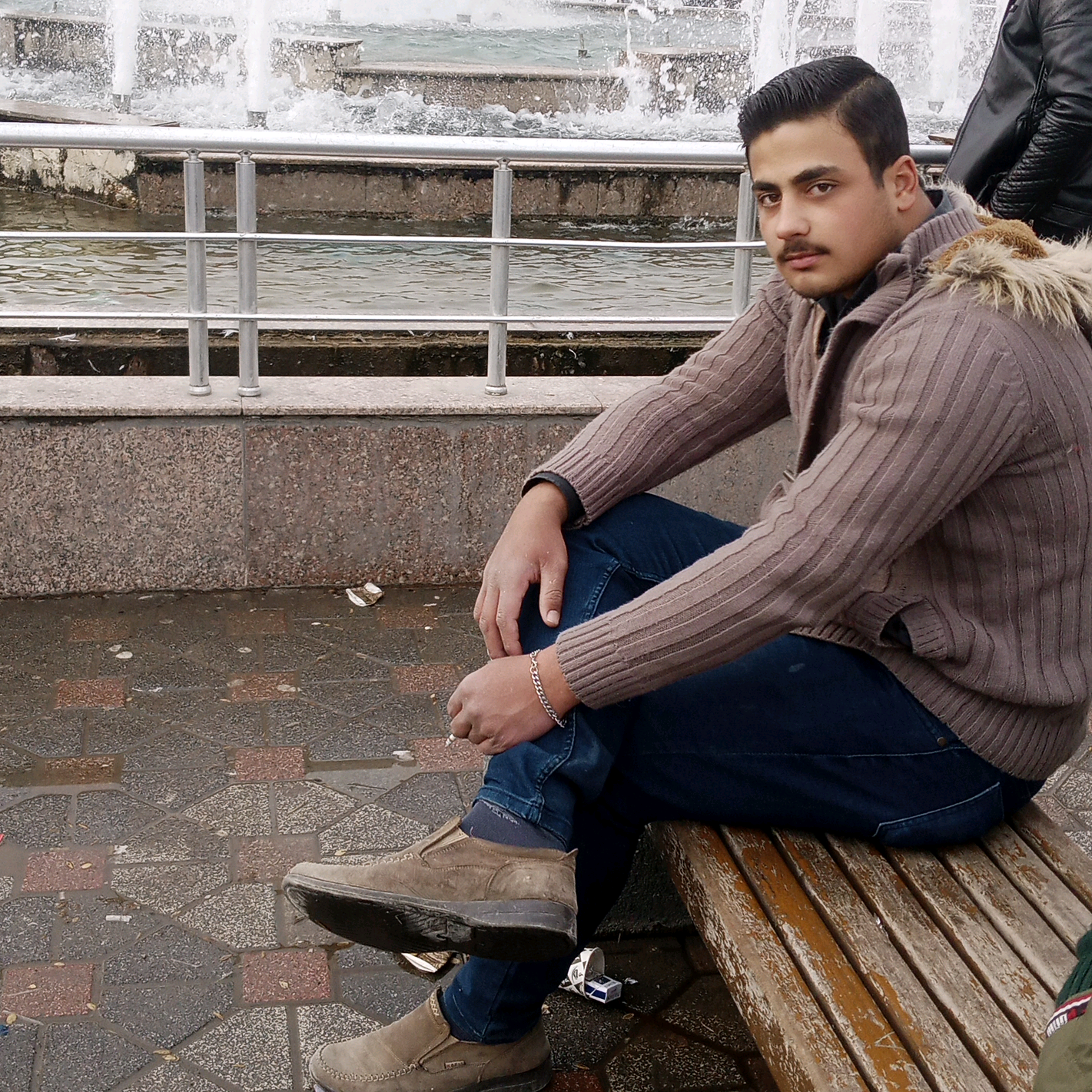 ابو اسد dywcti45rgos