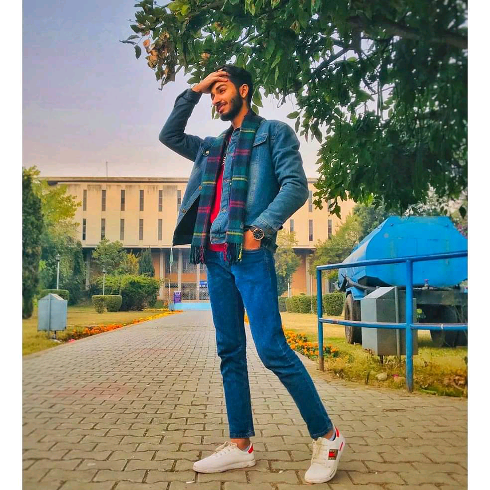 𝙒𝘼𝙇𝙀𝙀𝘿𝙆𝙃𝘼𝙉 waleed_ahmed07