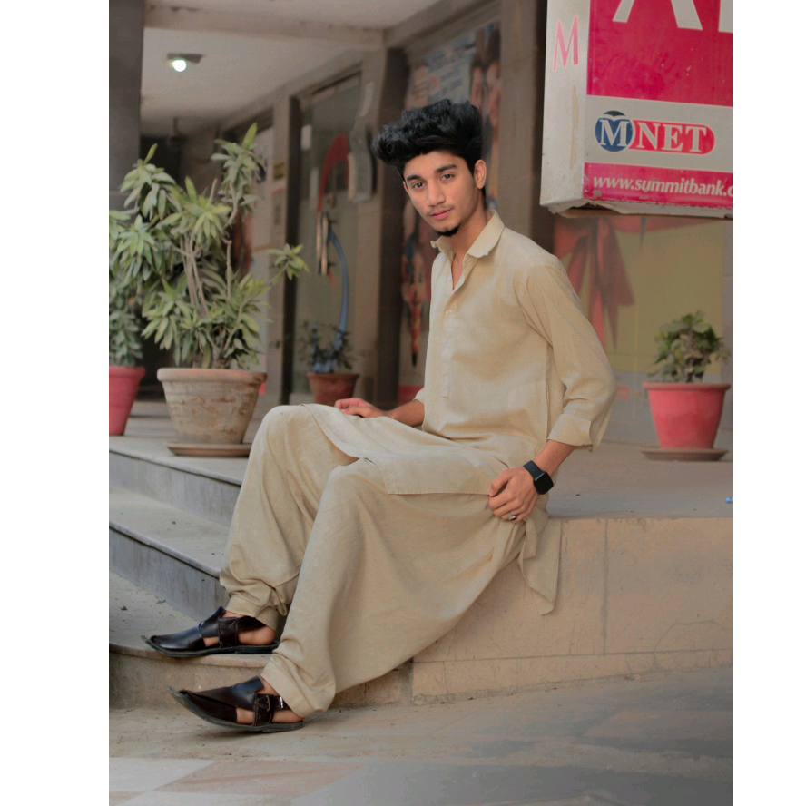 MOHSIN QAMAR 👑 mohsin_qamar._
