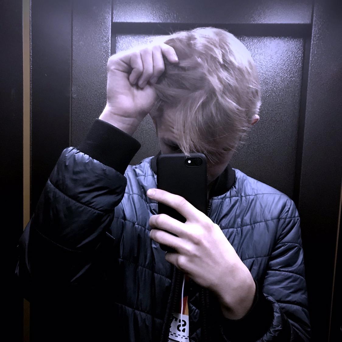 Дима ._.bondi_._