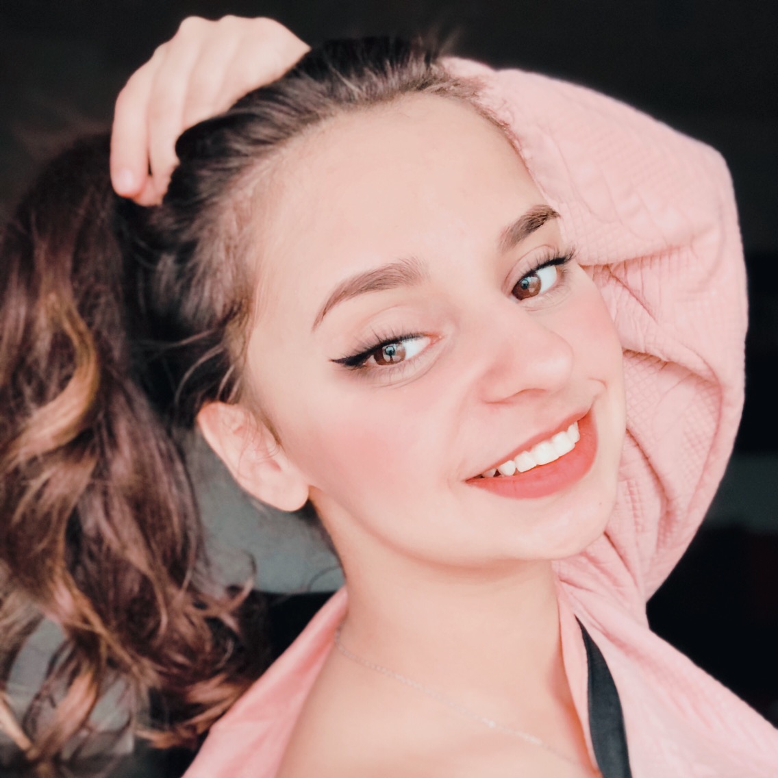 Rasha Baydoun rasha.pink