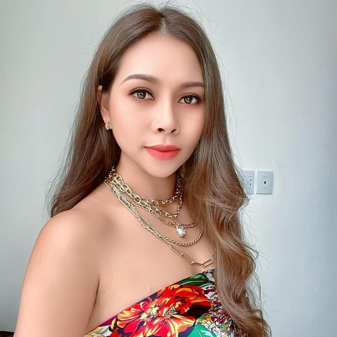 นางบี_บีอีซี่🍄 bee_beeasy