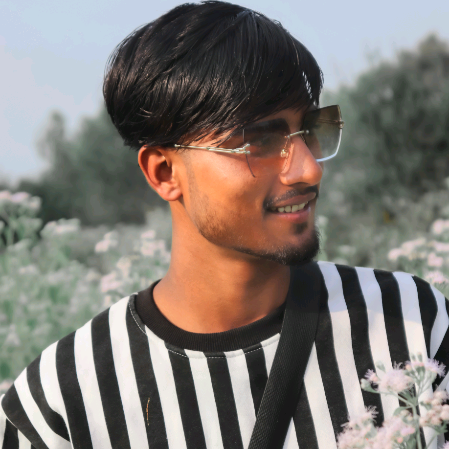 R....A🖕🏻 romeo.aashiq2