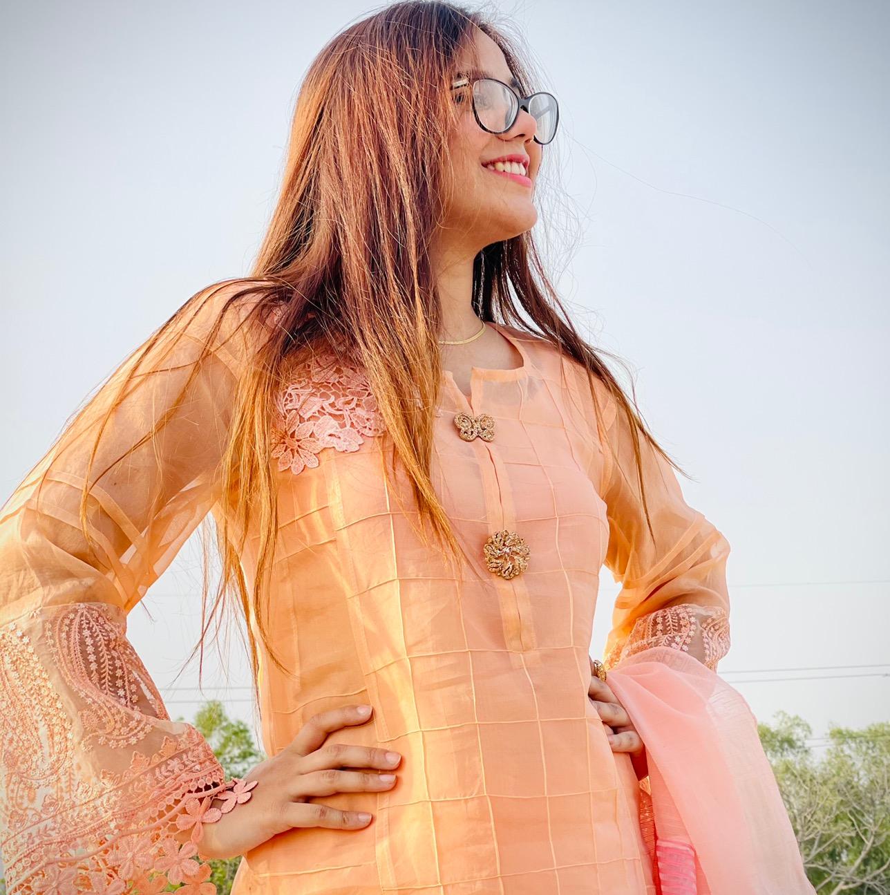 Mahrukh Zeeshan mahhruuu