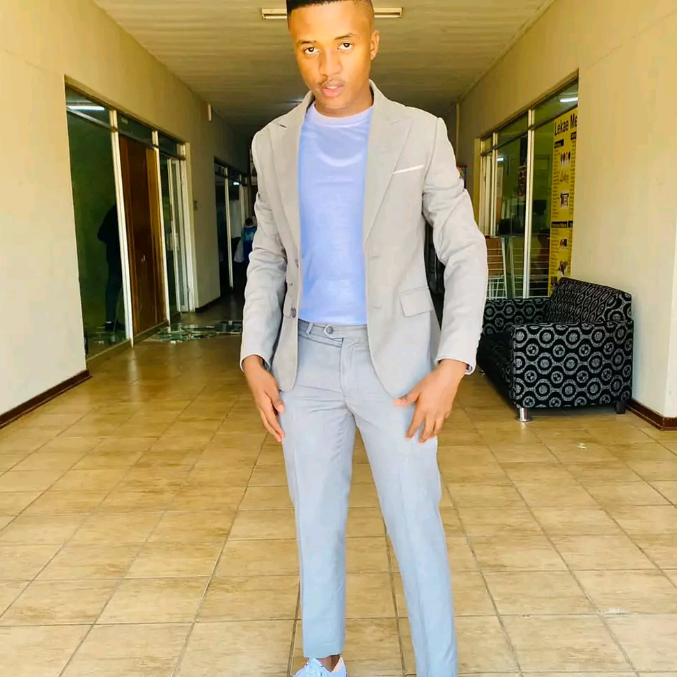 Tshwarelo___ tshwarelo___