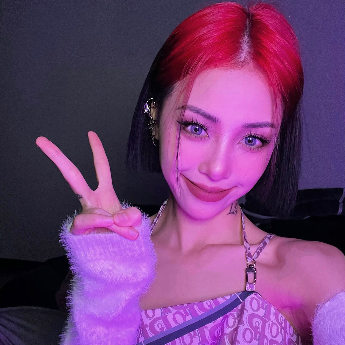 Naomi777 hallxxy