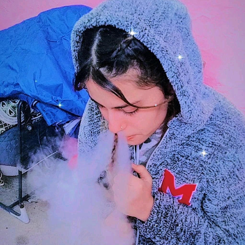 ESmer kİRaliçeniz✌👑 esmerkiz437