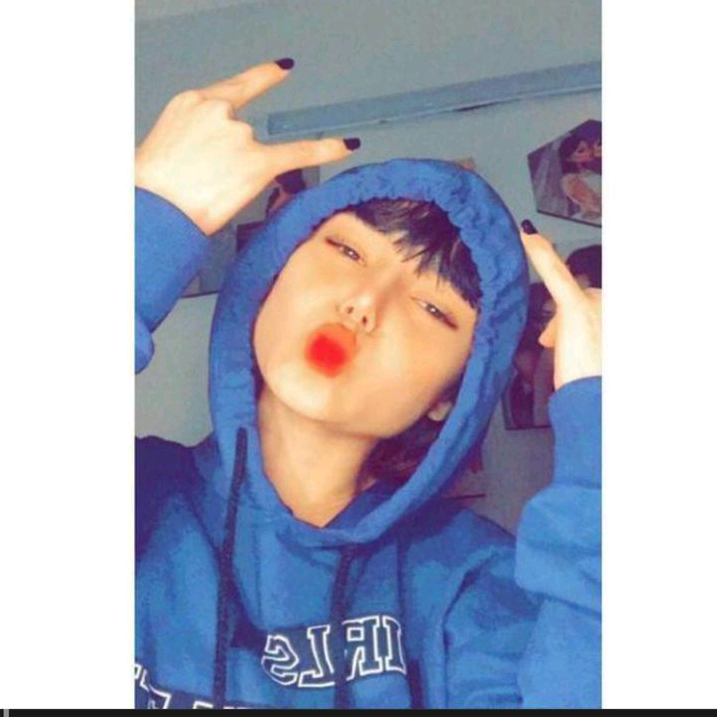 ايو 🤍🌚 k.20_7