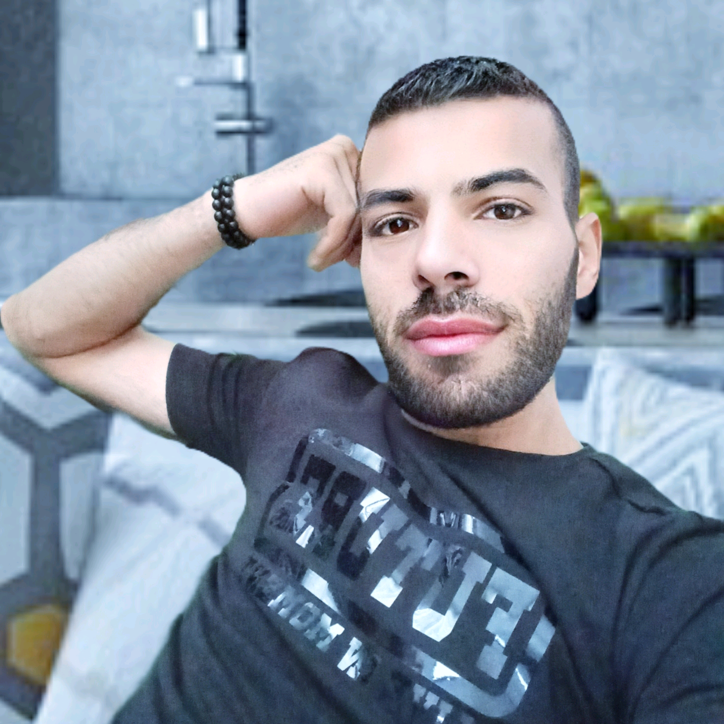 حسام ابو جمال . hosamz1r