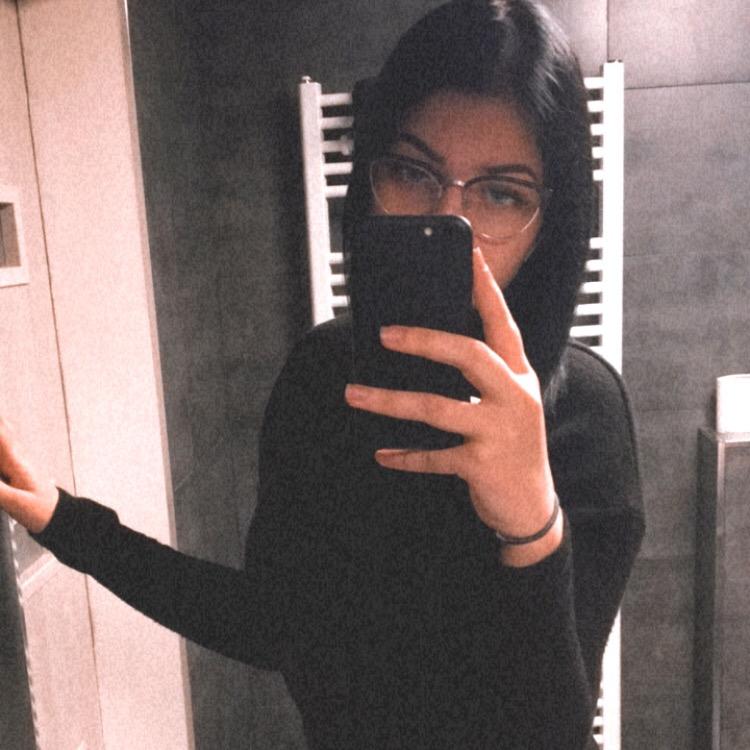 Hanka Jelínková hankais