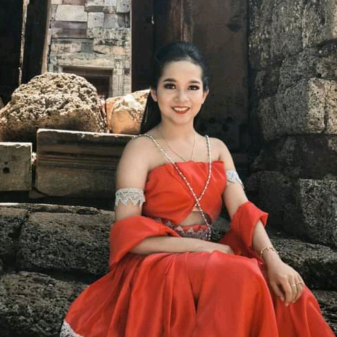 🌹ចំបុី🌹 user312019301