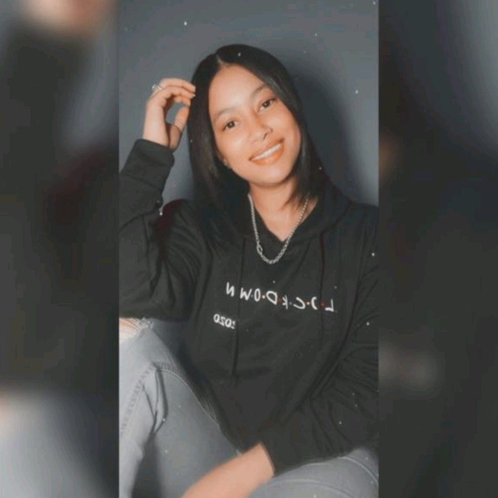 Natalie natalielouw_