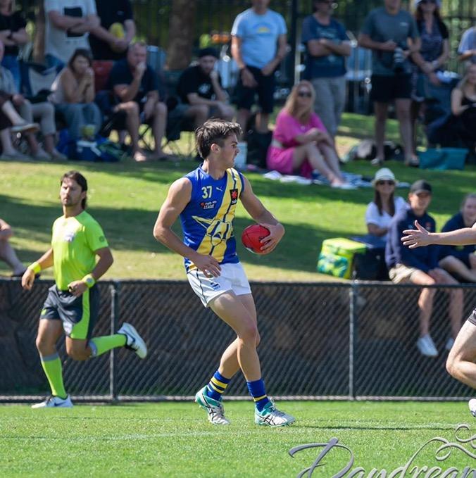 Tom 🏉 tomrowland9