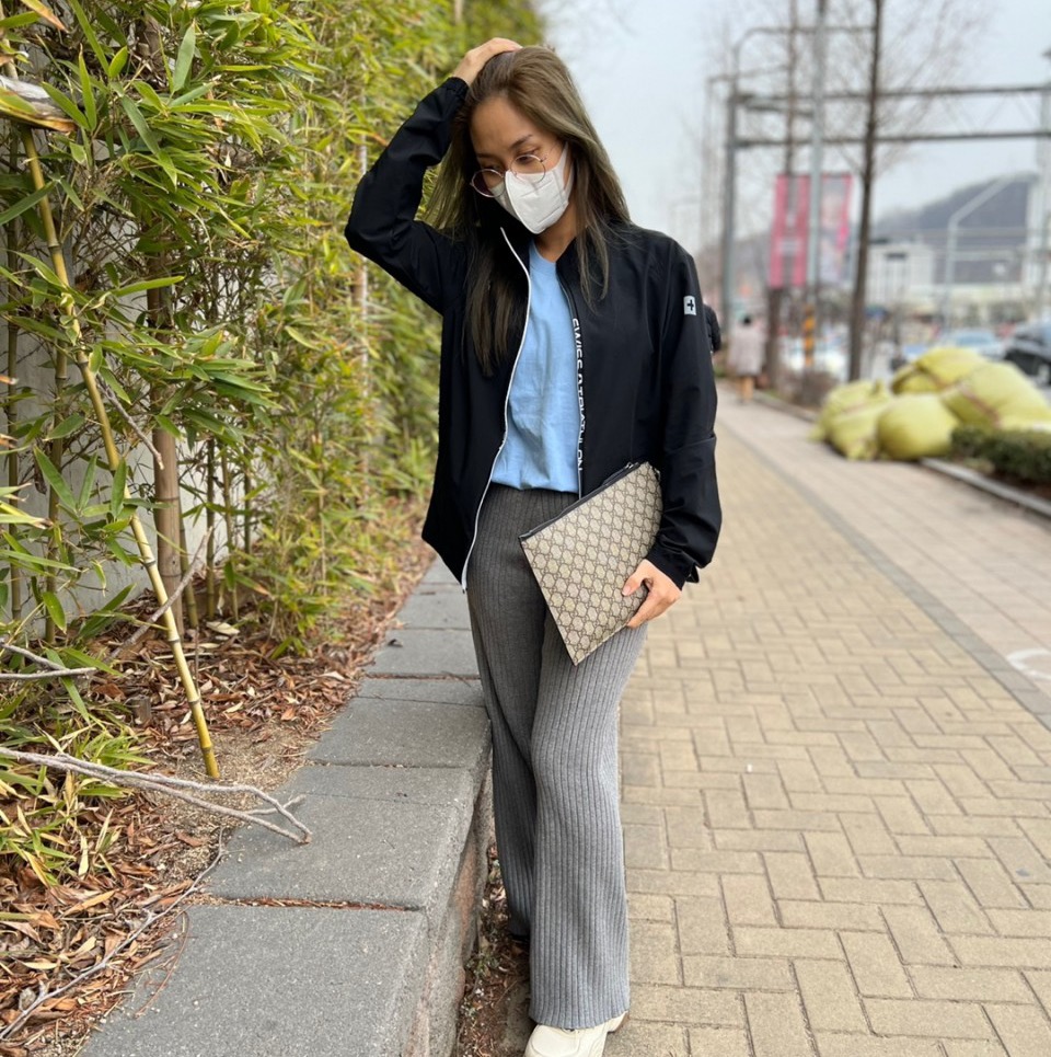 Lặng thầm một mình🇻🇳🇰🇷 imun3010