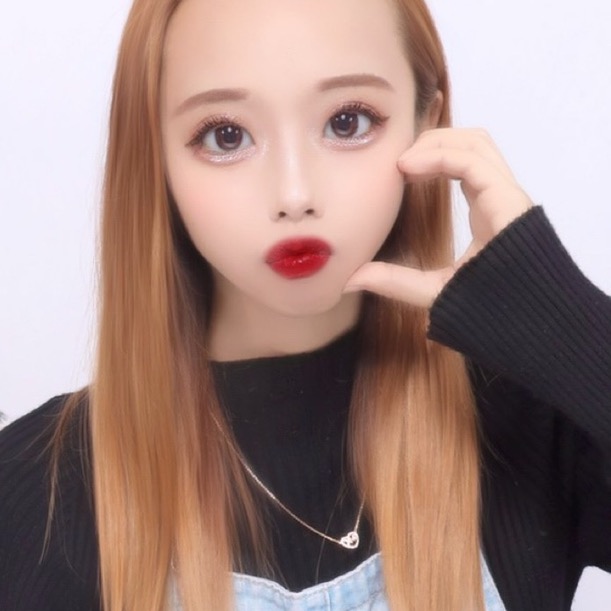 𝙢𝙤𝙚𝙠𝙖 moeee_17
