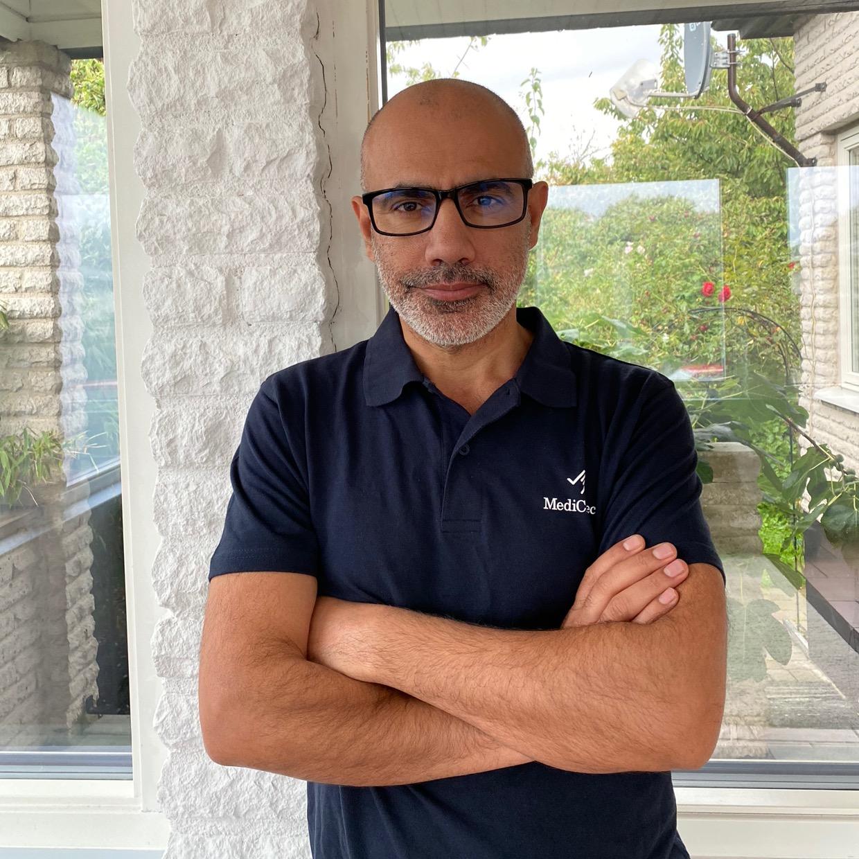 د. وليد سرحان من بلد السويد dr.waleedsurhan