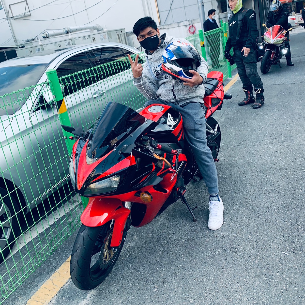 Nyi Htay!🇲🇲🛠🇰🇷 kyawgy92