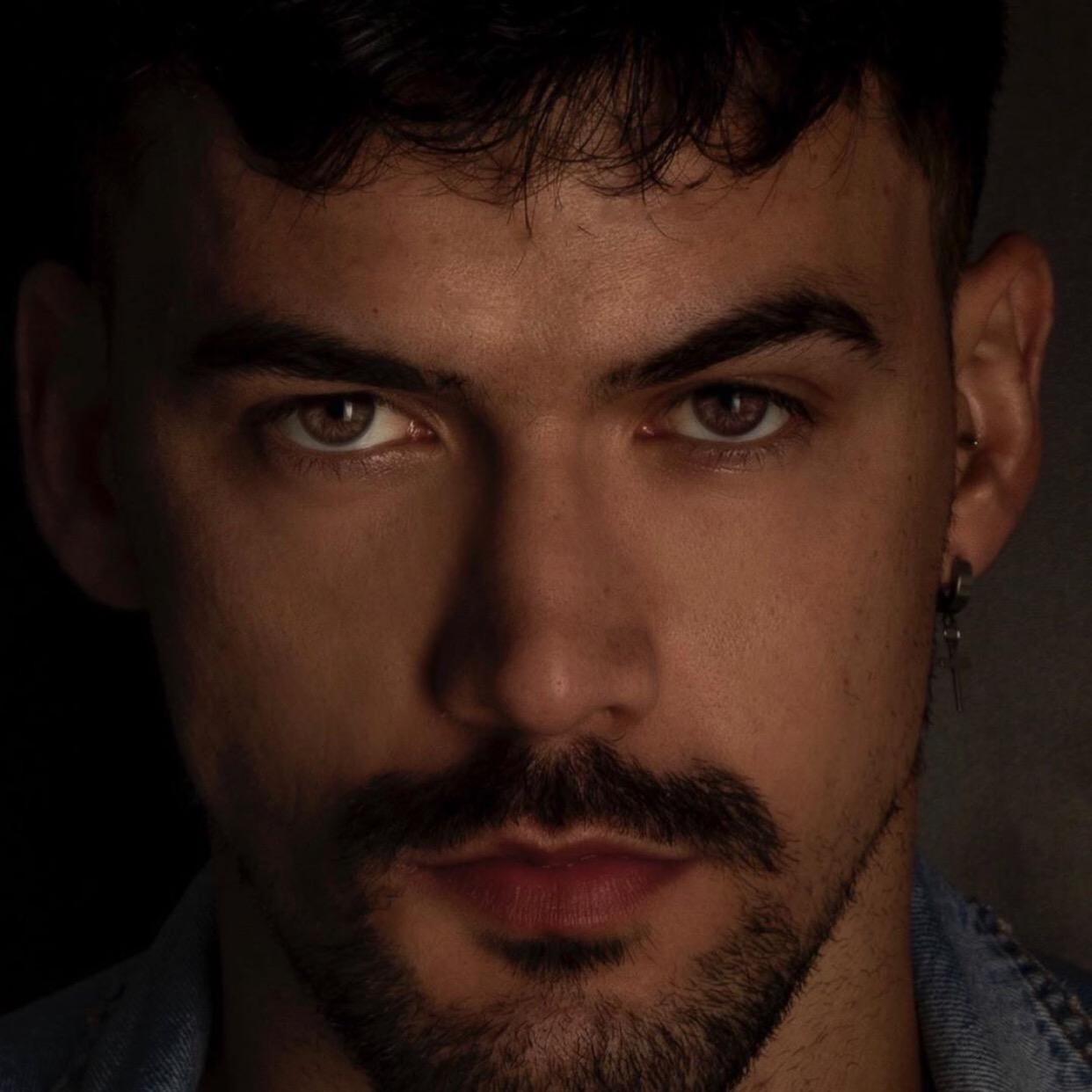 Garesswoficial garesswoficial