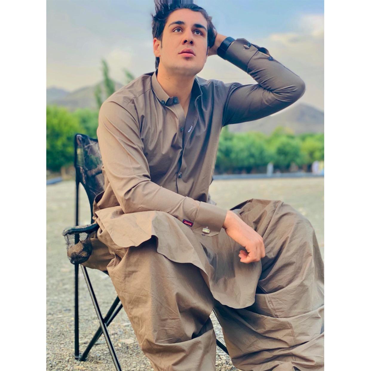 JALO  JAAN 💕 jaliljaan77