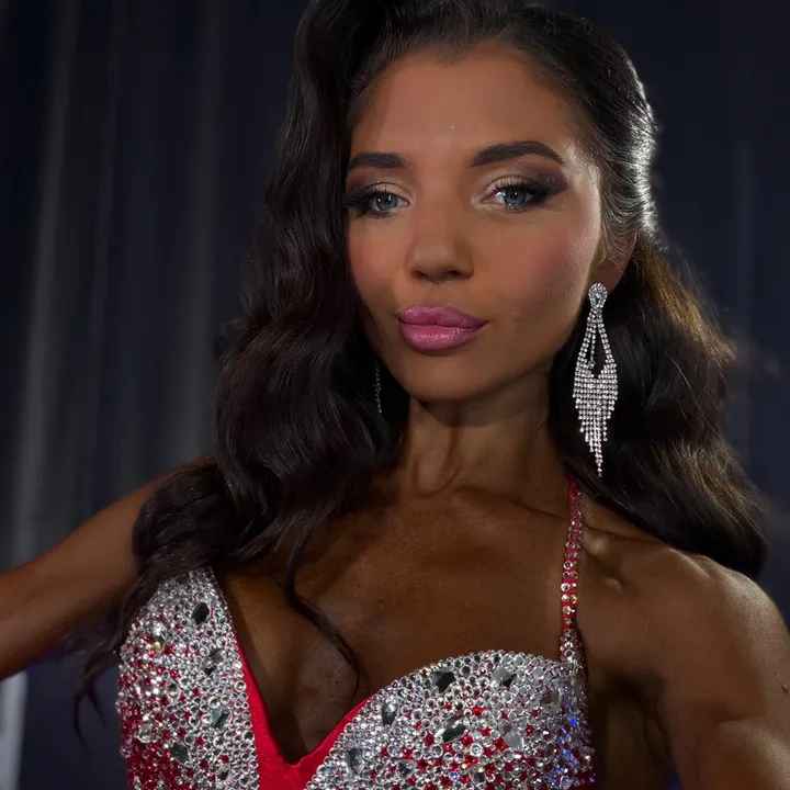 @viktoriia_fit_model