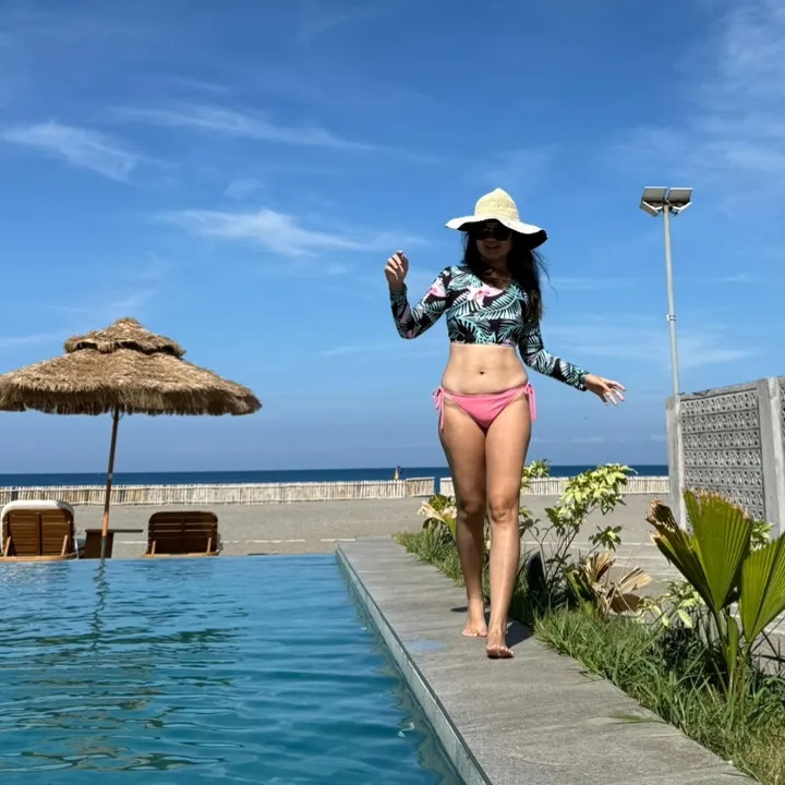 @aizanity_