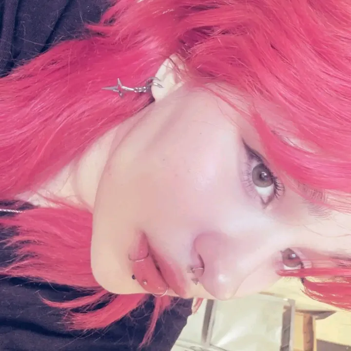 alix.may