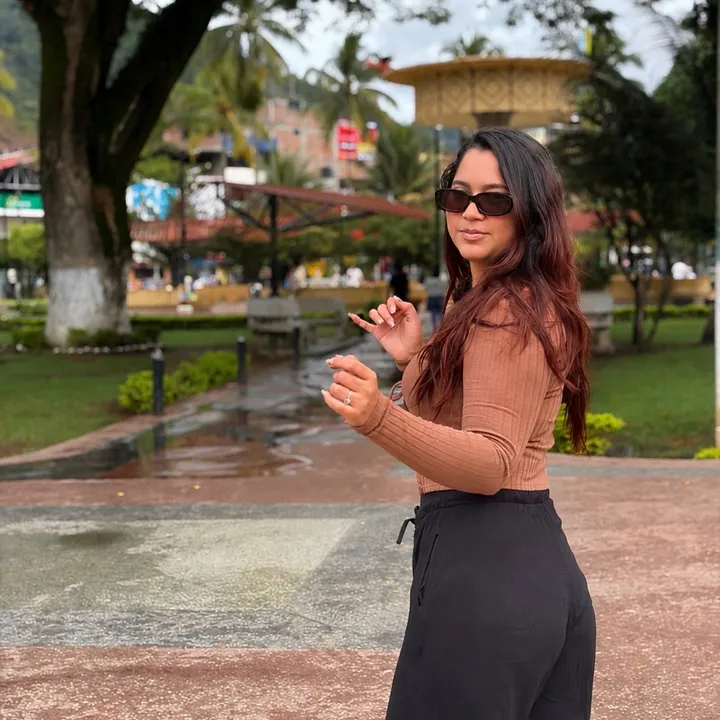 @rosevegar