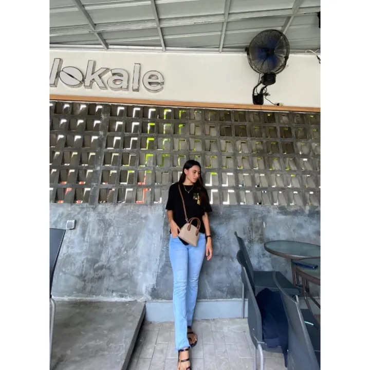 @02siska18