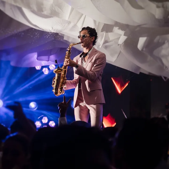 escobar.sax