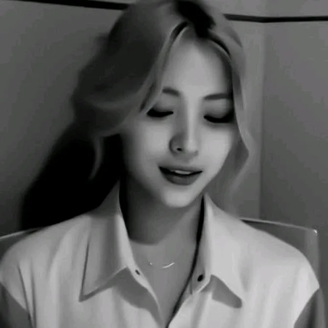 leelana_lo