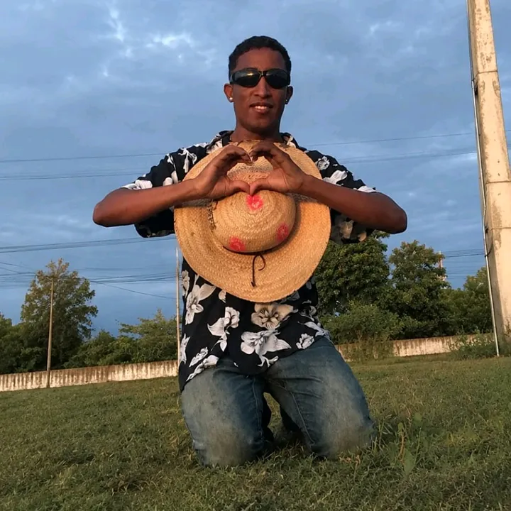 @pretinhodopiseirooficial