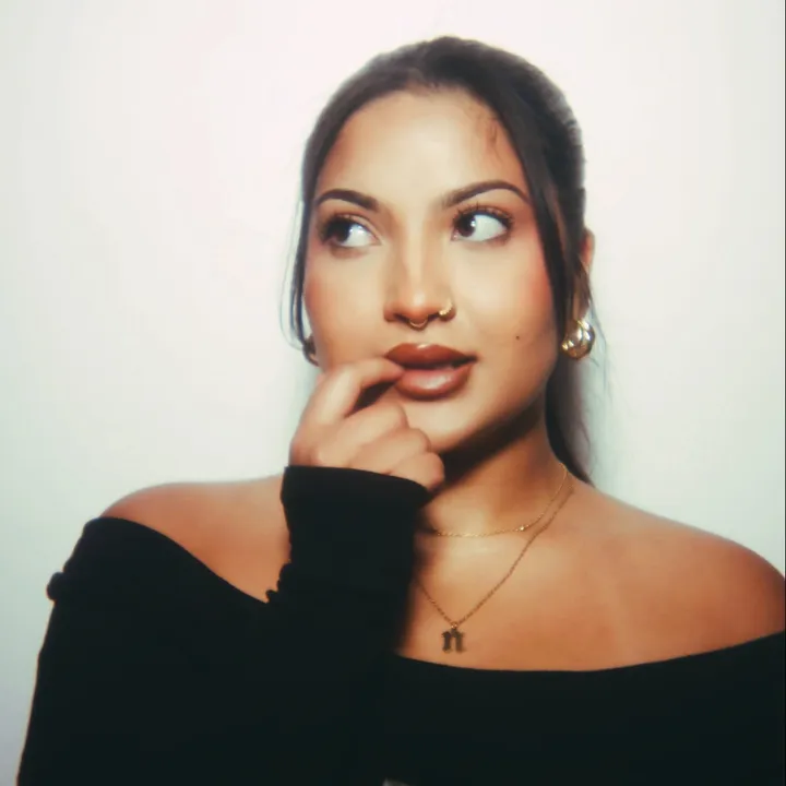 @nazeea