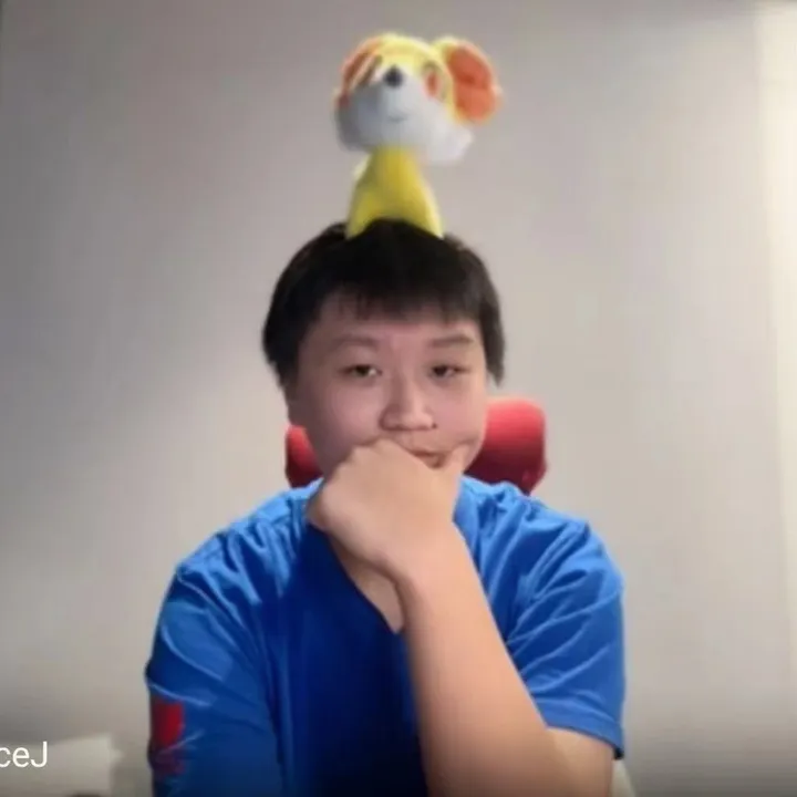 @danielthinks
