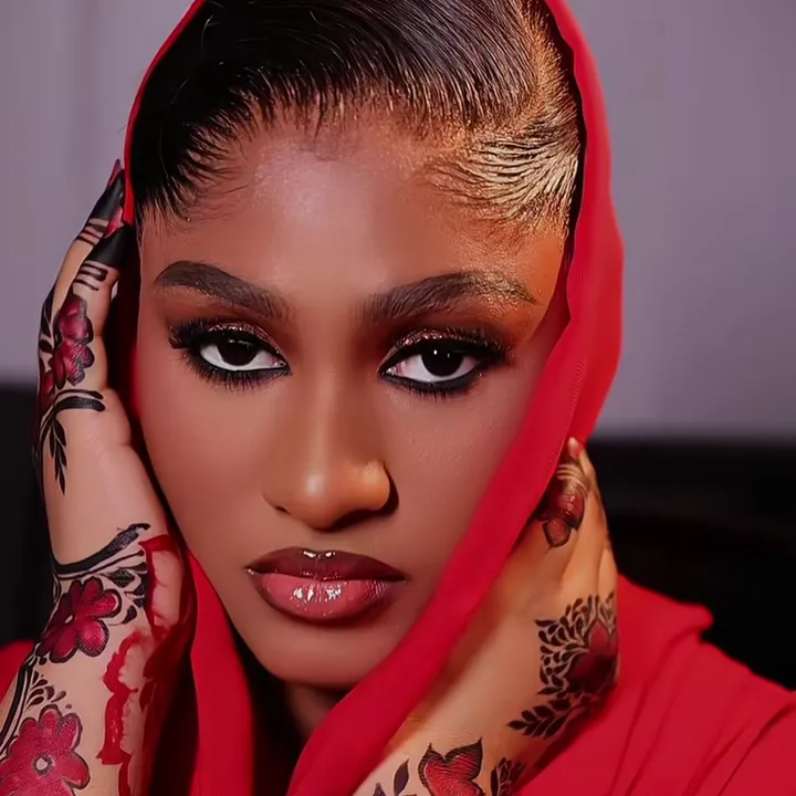 @makeupby_amnah