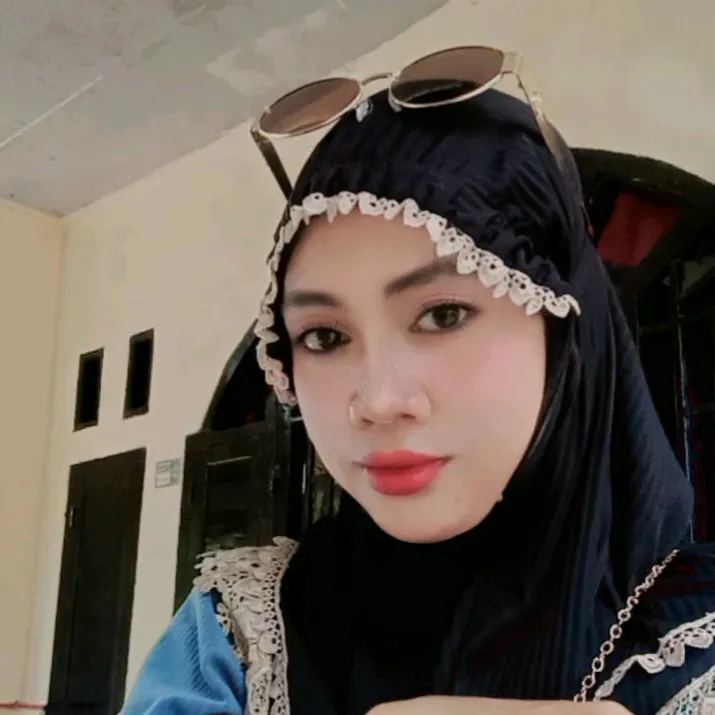 @akun_bundadhesy