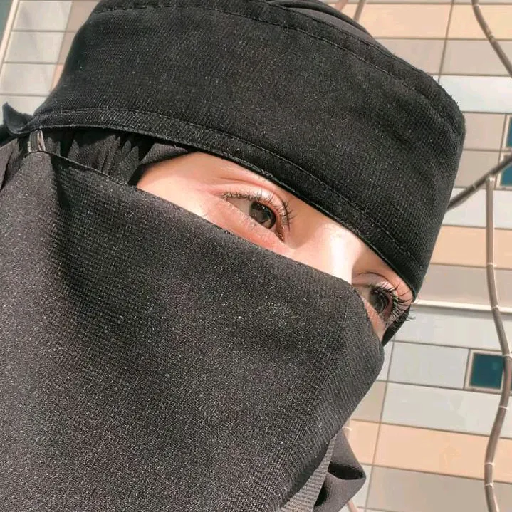 @zemu261
